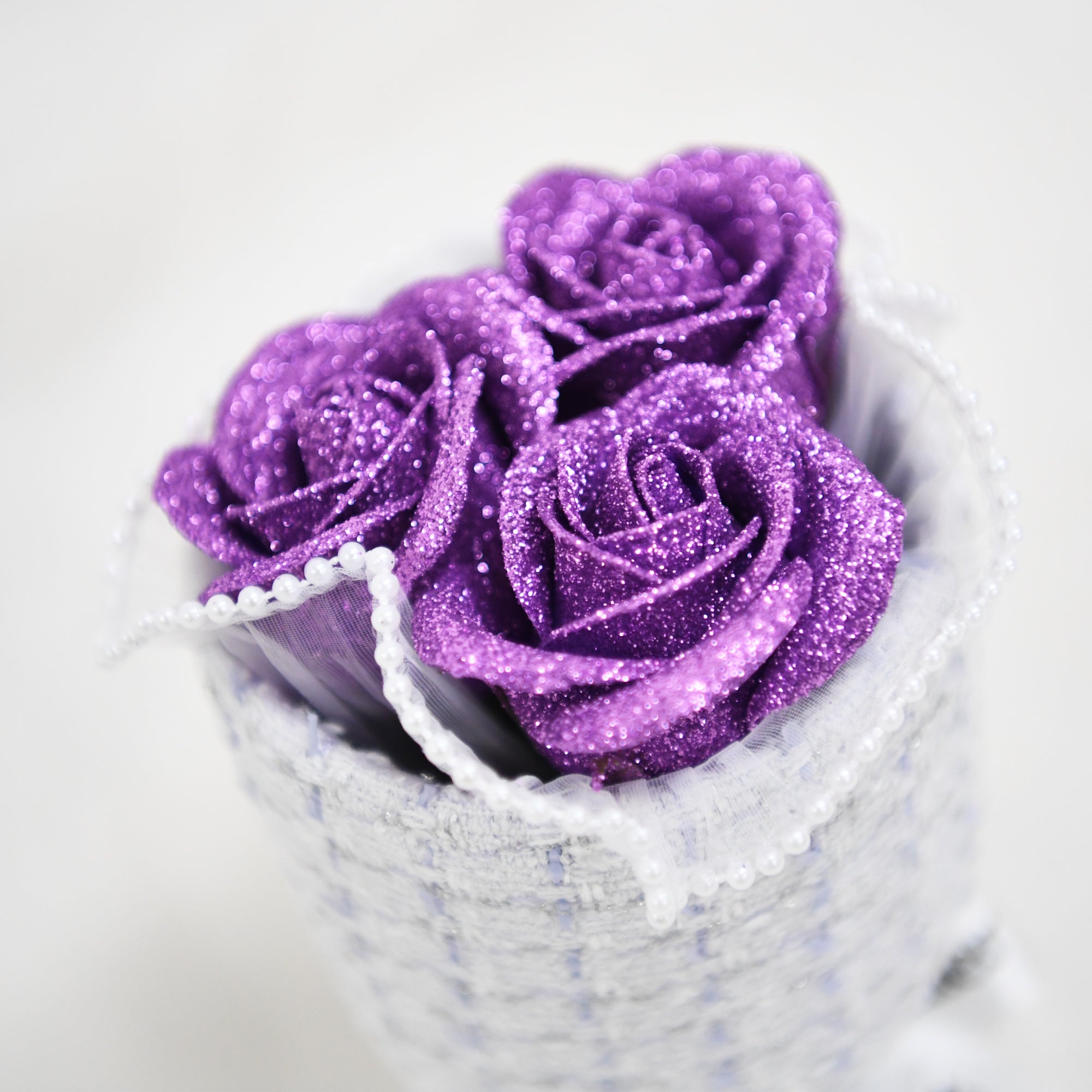 グリッターローズの花束 紫のバラ ツイードブーケ｜【公式】IRiller